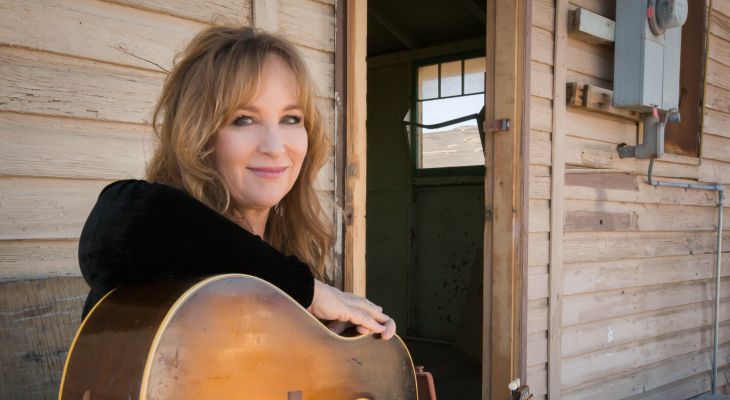 Gretchen Peters