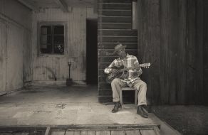 Eric Bibb