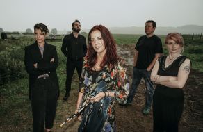 Kathryn Tickell & The Darkening