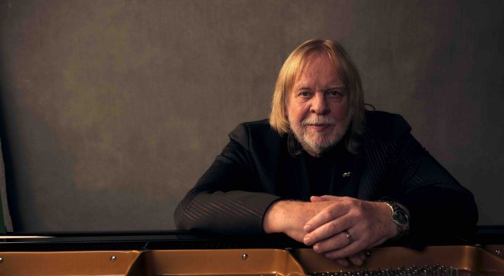 Rick Wakeman: A Hint of Christmas